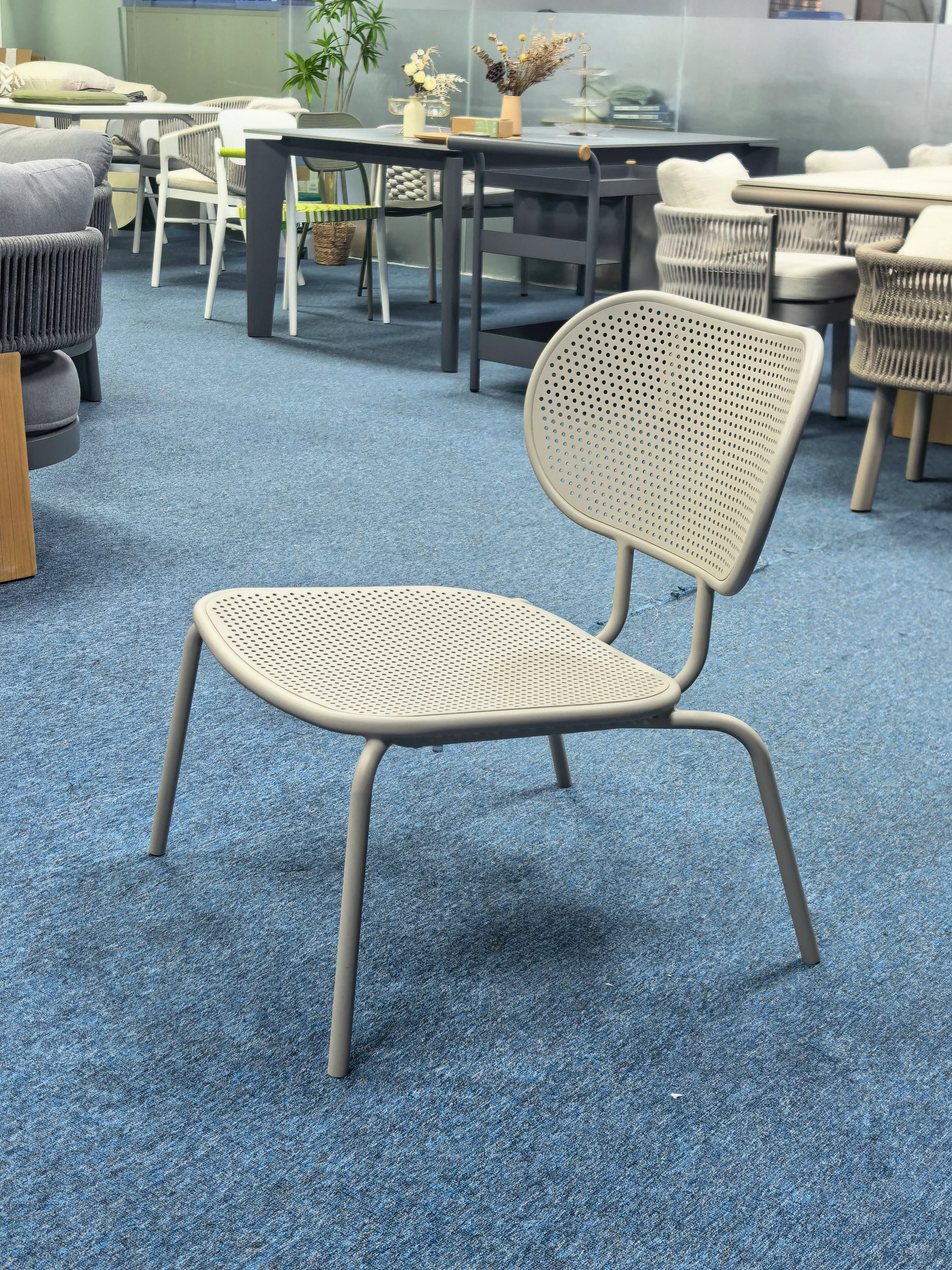 Willong Nova — Lounge Chair